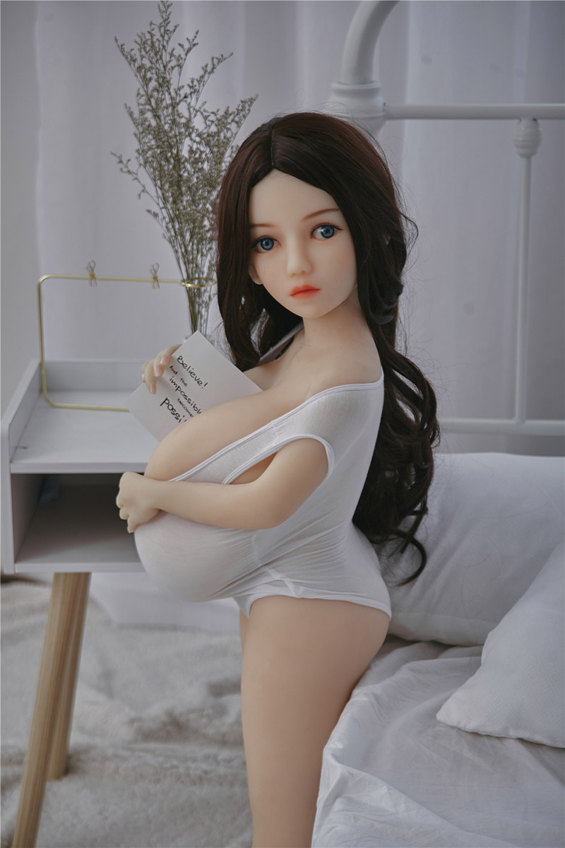 Irontech Mini sex doll lulu