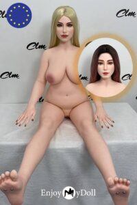 clm-eu-stock-si159cm-hannah-amara-two-heads